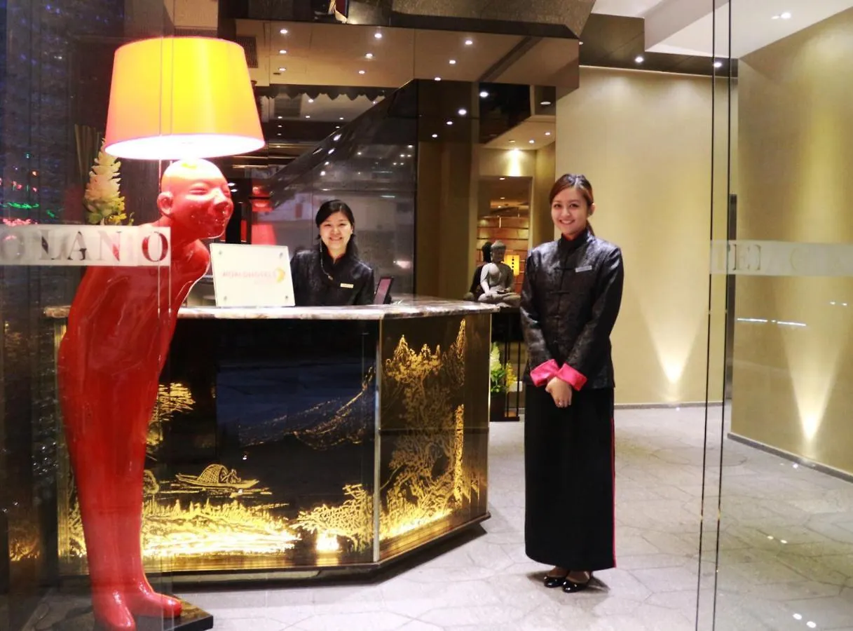 Lan Kwai Fong Hotel - Kau U Fong Hong Kong