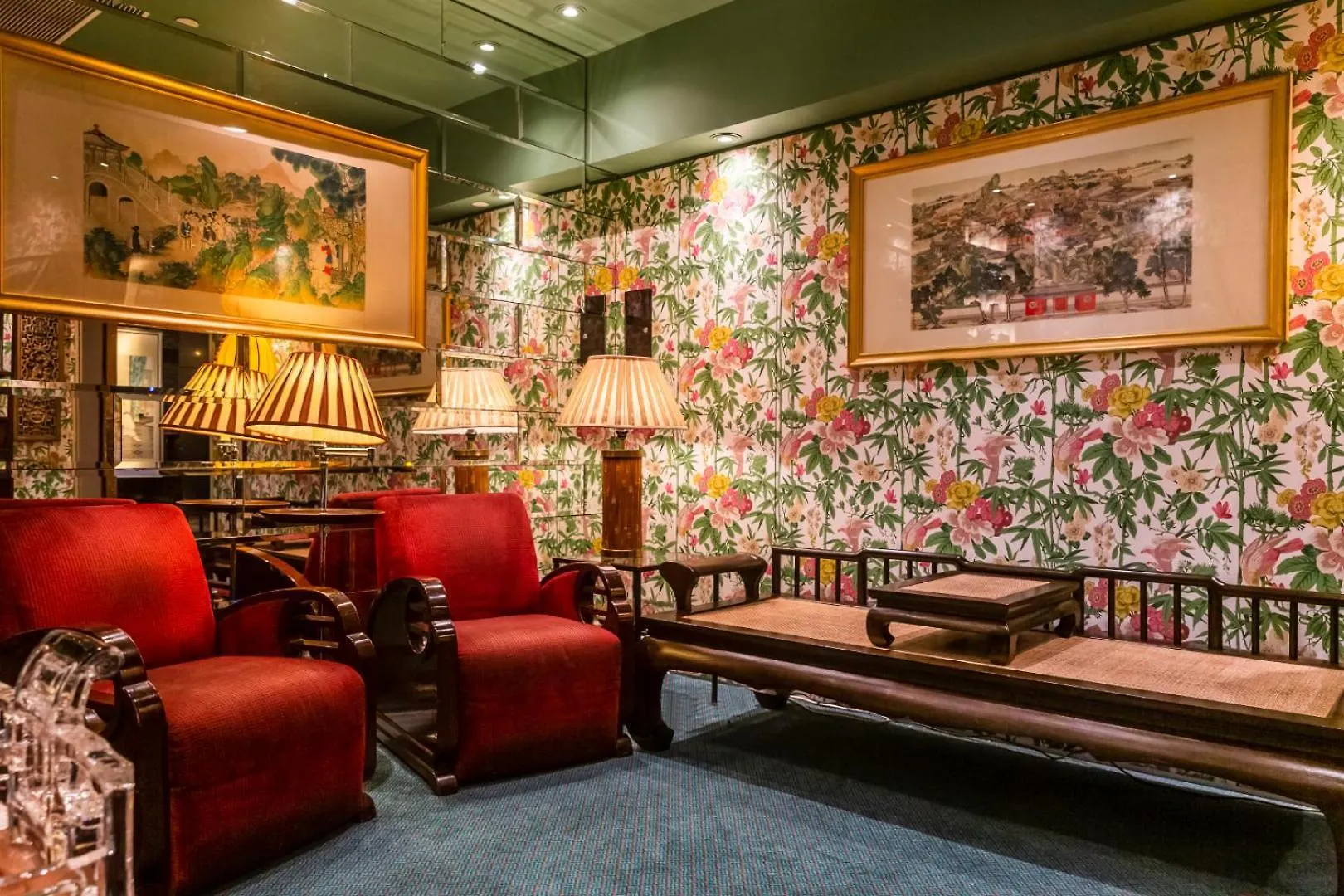 ****  Lan Kwai Fong Hotel - Kau U Fong Hong Kong China