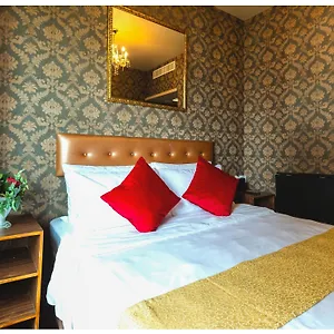 Ramada Grand Tsim Sha Tsui Otel