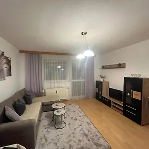 Apartment In Einer Ruhigen Umgebung In
