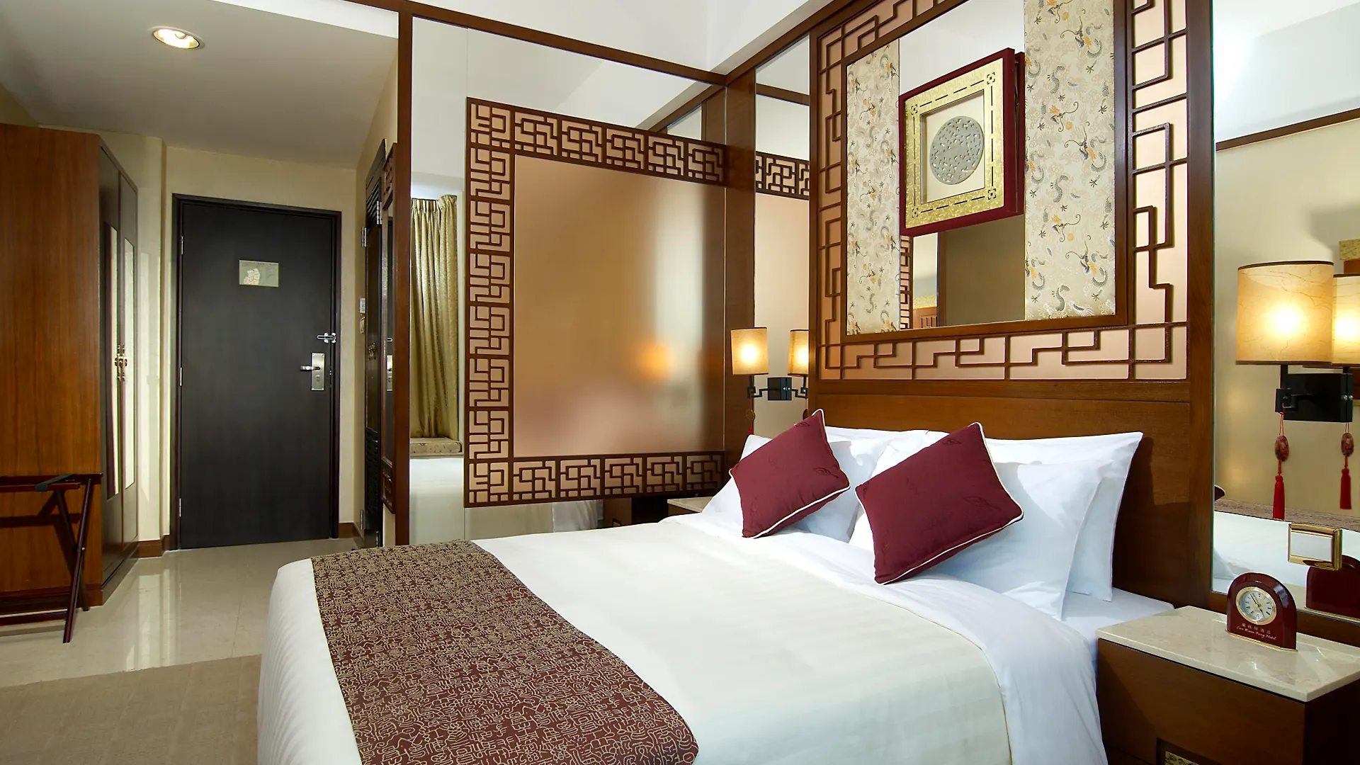 Lan Kwai Fong Hotel @ Kau U Fong Hongkong China